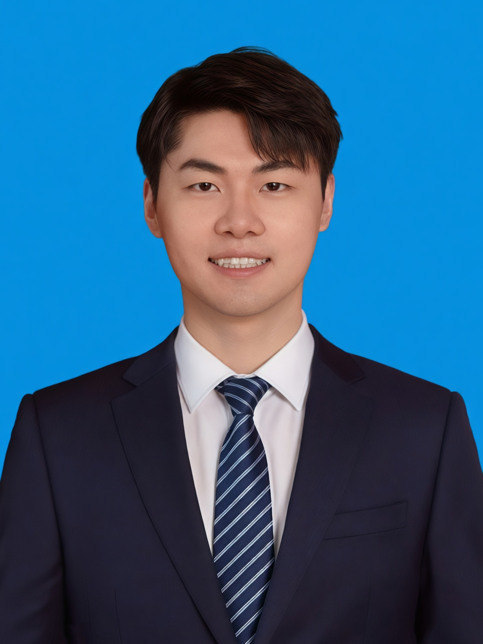 王伟龙.png